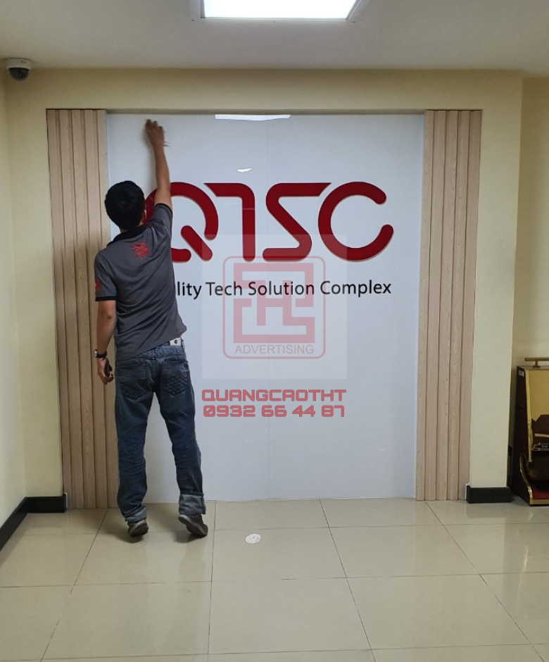 THI CÔNG LOGO VP BĐS - LOGO MICA 