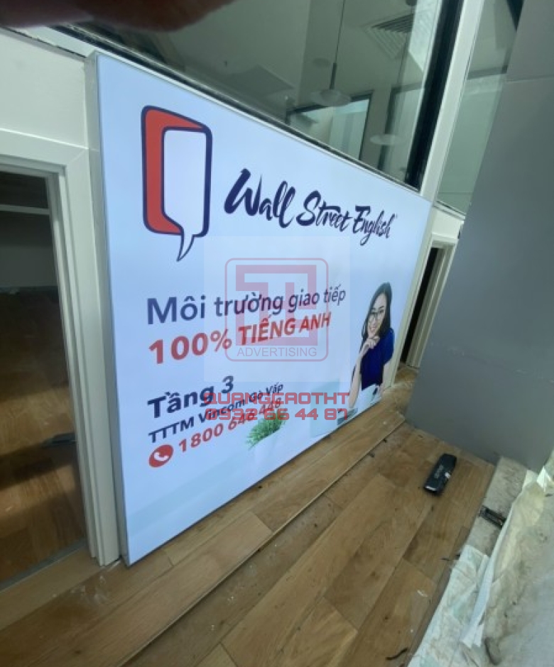 THI CÔNG LOGO - HỘP ĐÈN TRUNG TÂM ANH NGỮ Q1