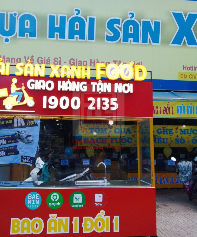 THI CÔNG TỦ BÁN HÀNG  HỆ THỐNG HẢI SẢN XANH