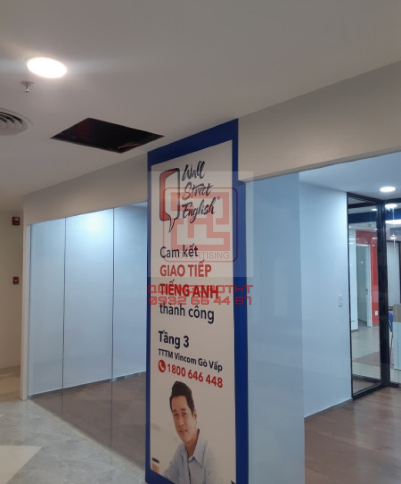 THI CÔNG LOGO - HỘP ĐÈN TRUNG TÂM ANH NGỮ Q1