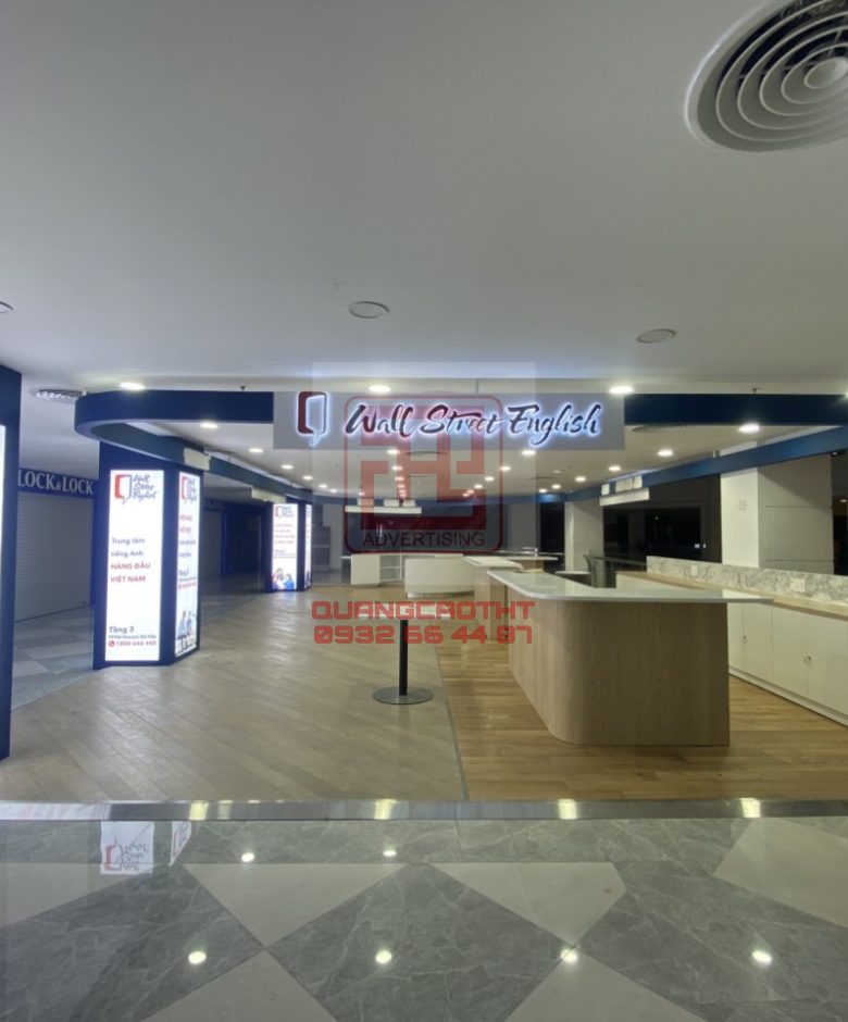 THI CÔNG LOGO - HỘP ĐÈN TRUNG TÂM ANH NGỮ Q1