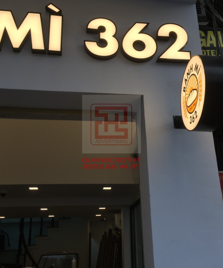 Bảng Hiệu Alu Bánh Mì 362
