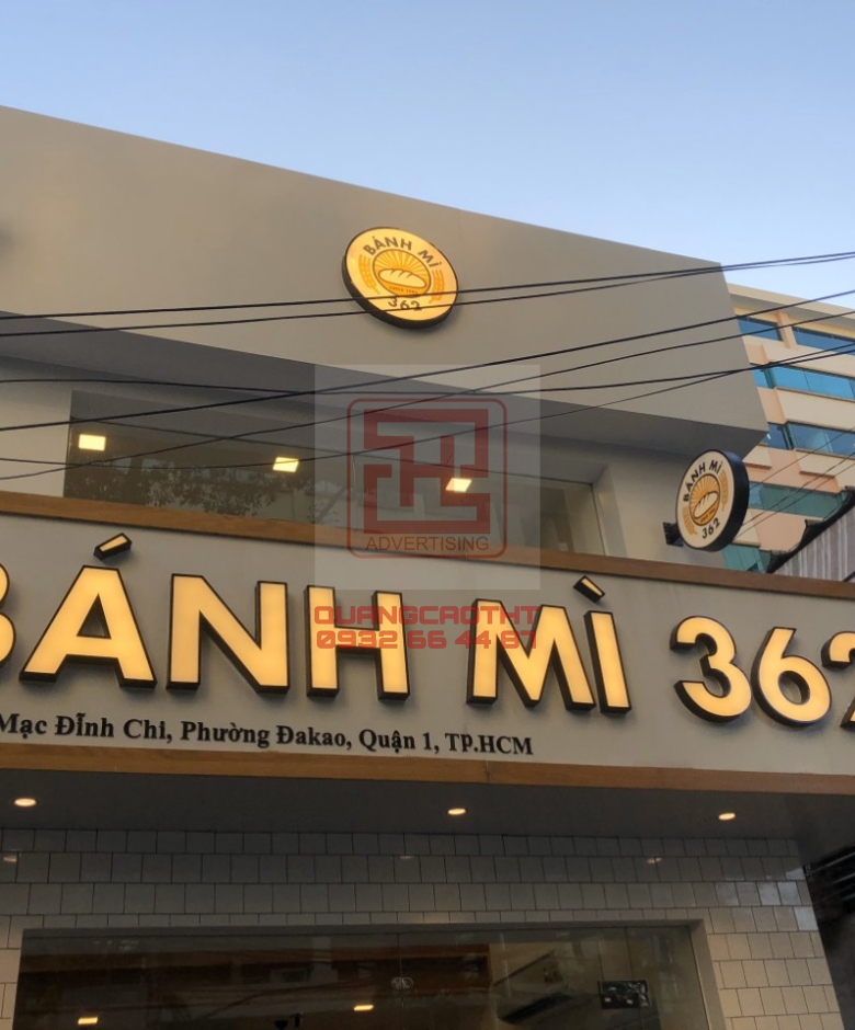 Bảng Hiệu Alu Bánh Mì 362