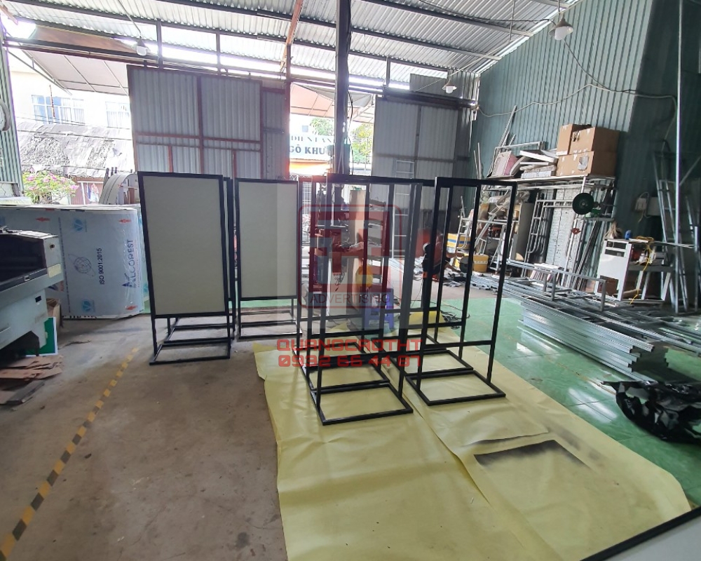STANDEE  CÁC LOẠI